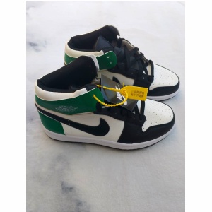 Air Jordan 1 Retro High OG Sneaker – Iconic Style and Premium Comfort for Sneaker Enthusiasts